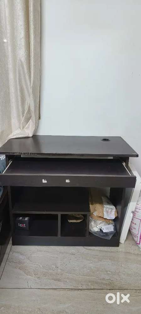 Computer Table