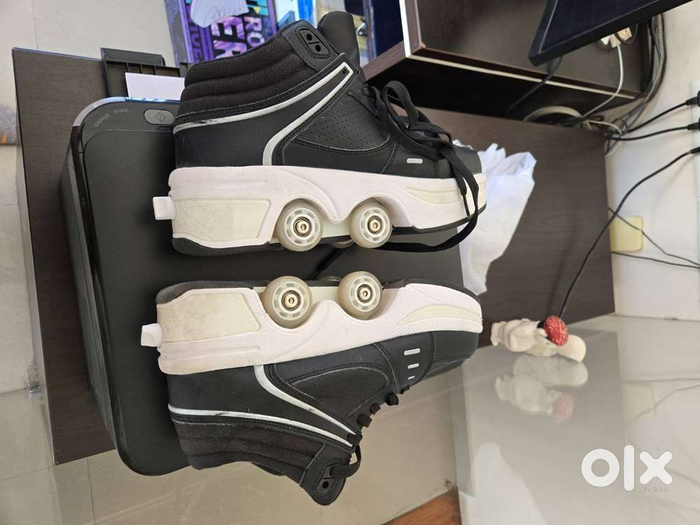 2 in-1 Roller Skate Shoes
