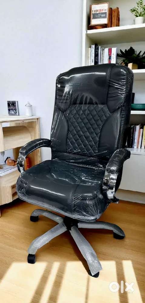 Brand New Boss Chair premium quality direct from factory outlet