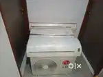 One ton Split AC very good condition.