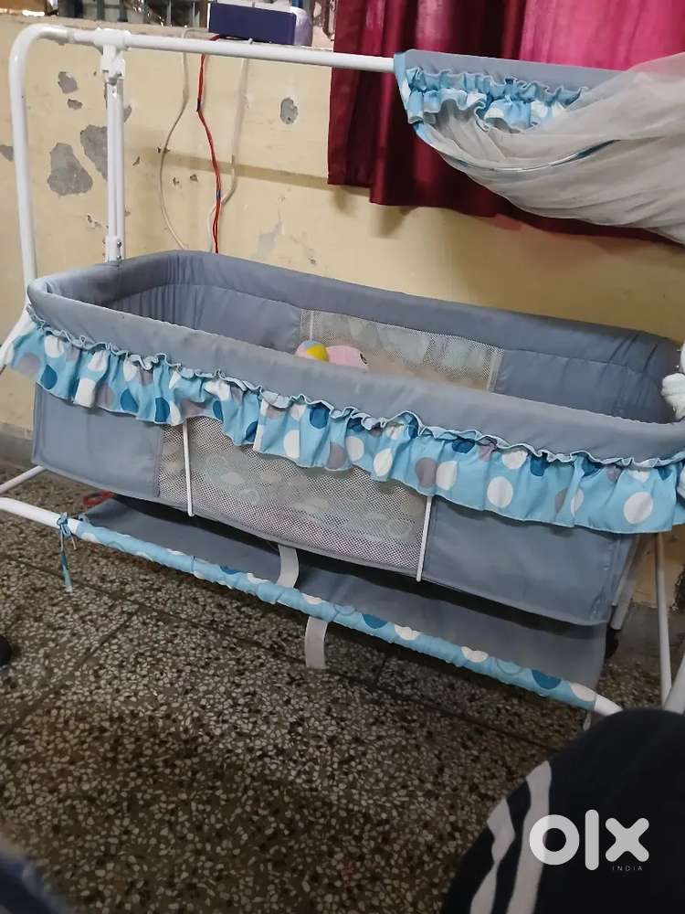 Baby swing cuddle