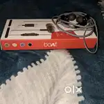 Ear birds boat
