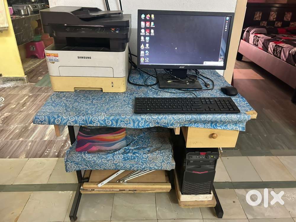 Desktop along with Printer