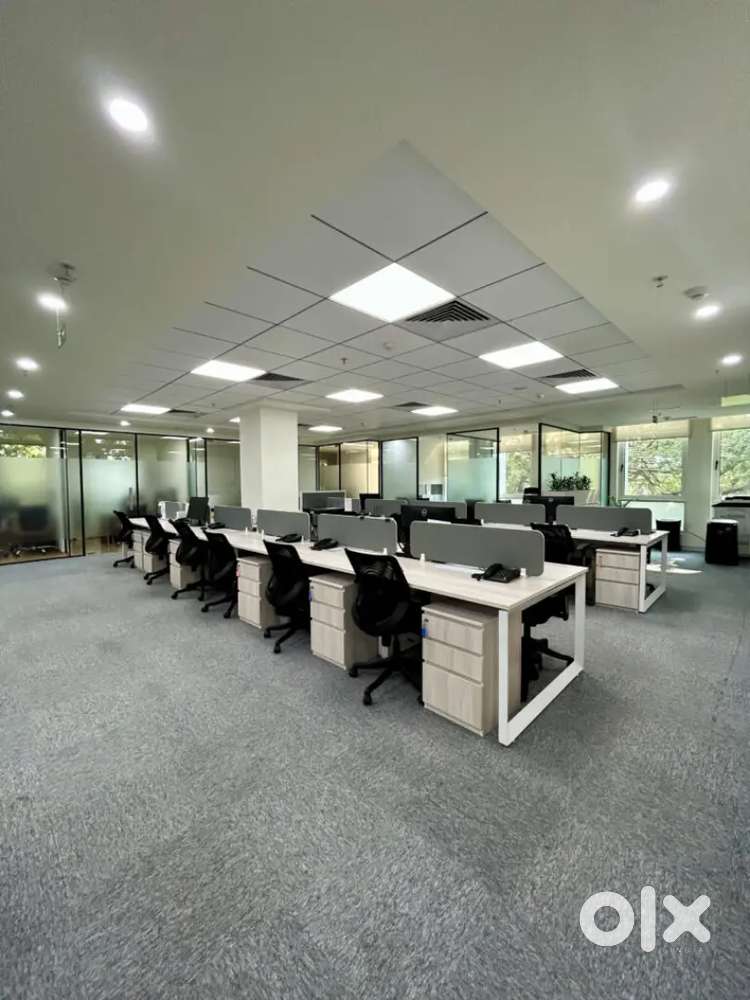 Furnished office in commercial building for rent