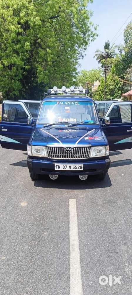 Toyato Qualis 2.4 D GS