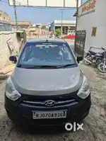 Hyundai i10 2012 LPG 112000 Km Driven
