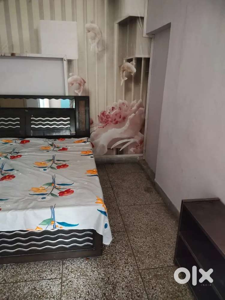Big room for girls pg,sapret portion kitchen, washroom