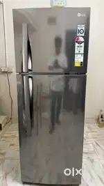 LG FRIDGE 284L