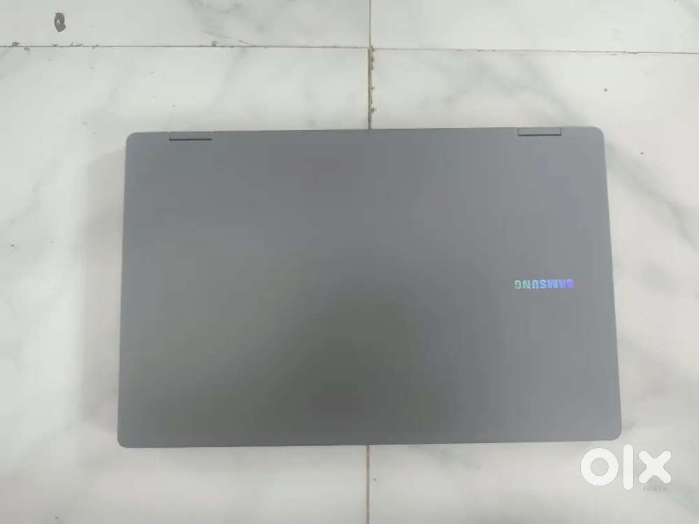 Samsung galaxy book 5 360 16/512