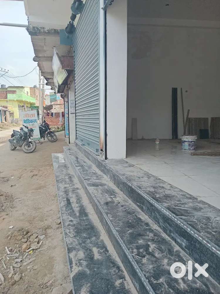 Mini mart,Bank,coaching,library,shop,gudaam,gym,courier service