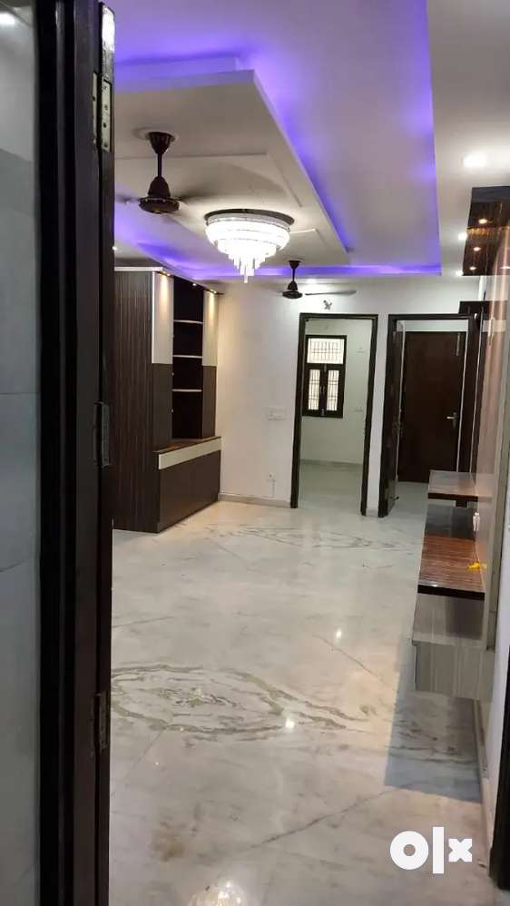 3BHK FLAT FOR SALE PRIME LOCATION GATED SOCIETY FOR RS 44,00,000/-