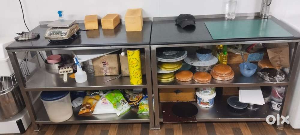 Bakery & Cafe Counters & Racks