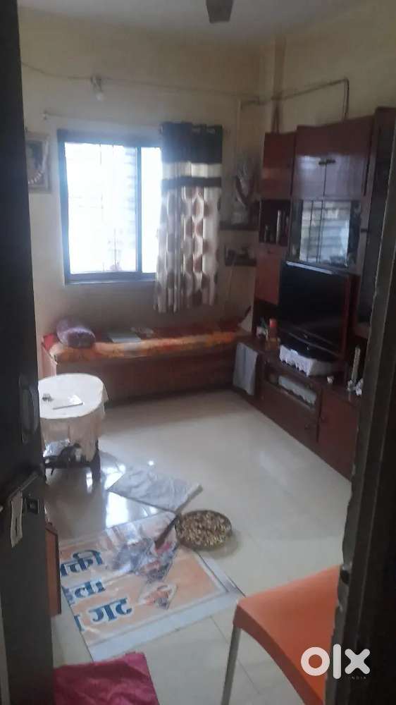 1 RK flat semi furnished