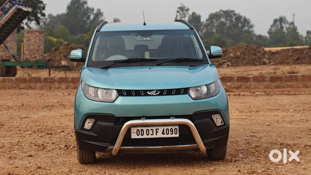 Mahindra KUV 100 K8 5Str, 2016, Petrol