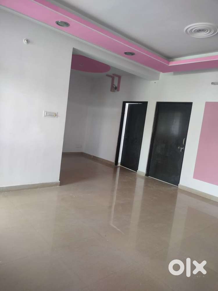 Seperate 3 bhk apartment flat