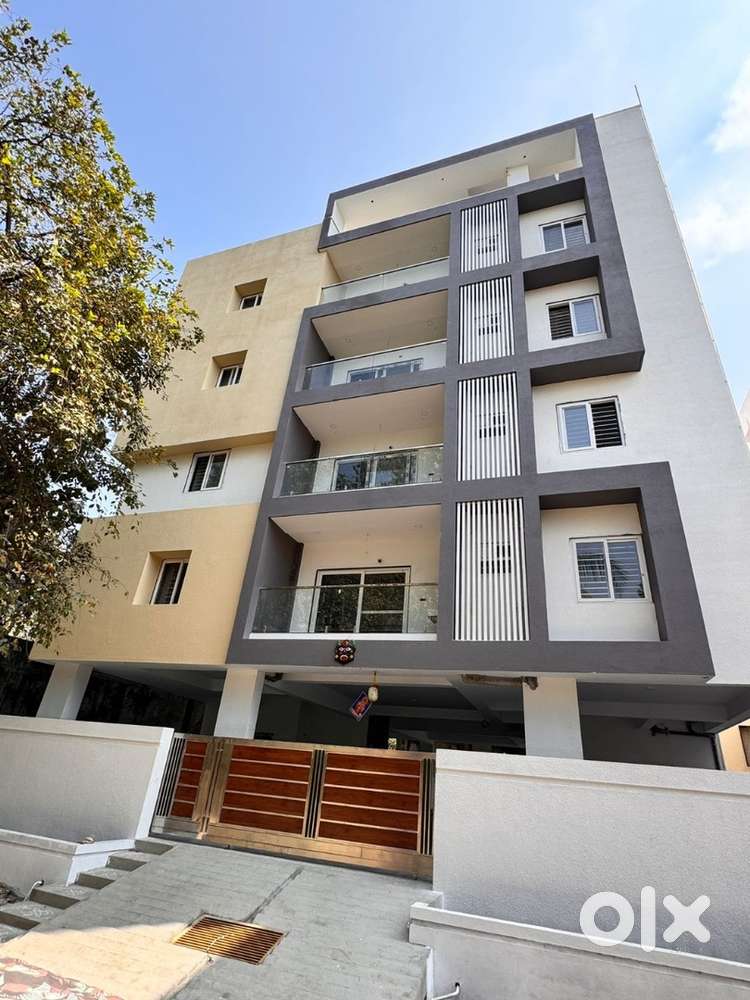 Brand new semi firnished 3BHK flat for rent