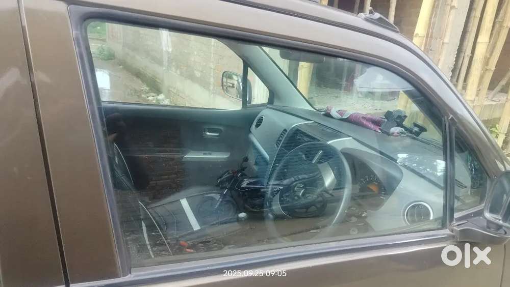 Maruti Suzuki Wagon R Flex Fuel 2010 Petrol 27000 Km Driven