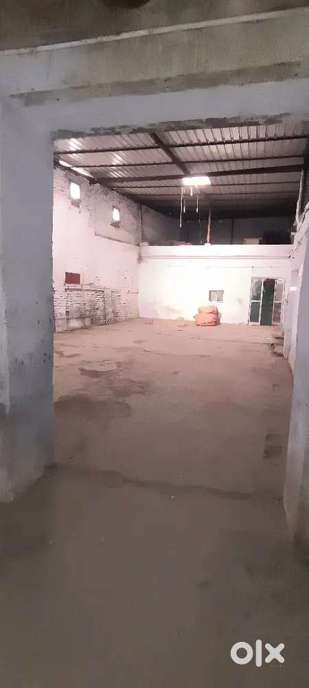 Godown hai rent ke liye Cooper ganj near chacha nehru hospital