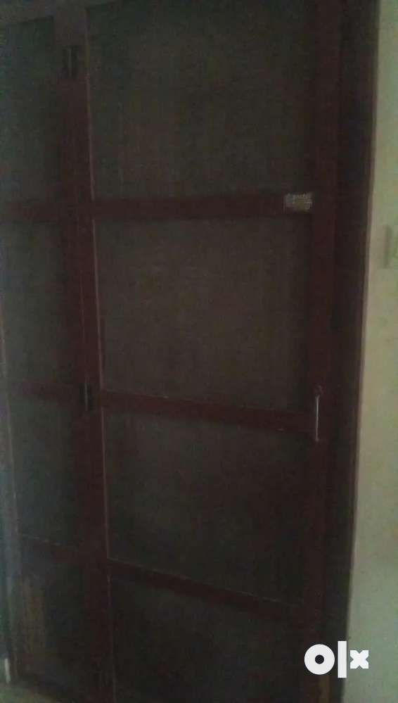 Newly Painted Double bedroom flat with semi furnished