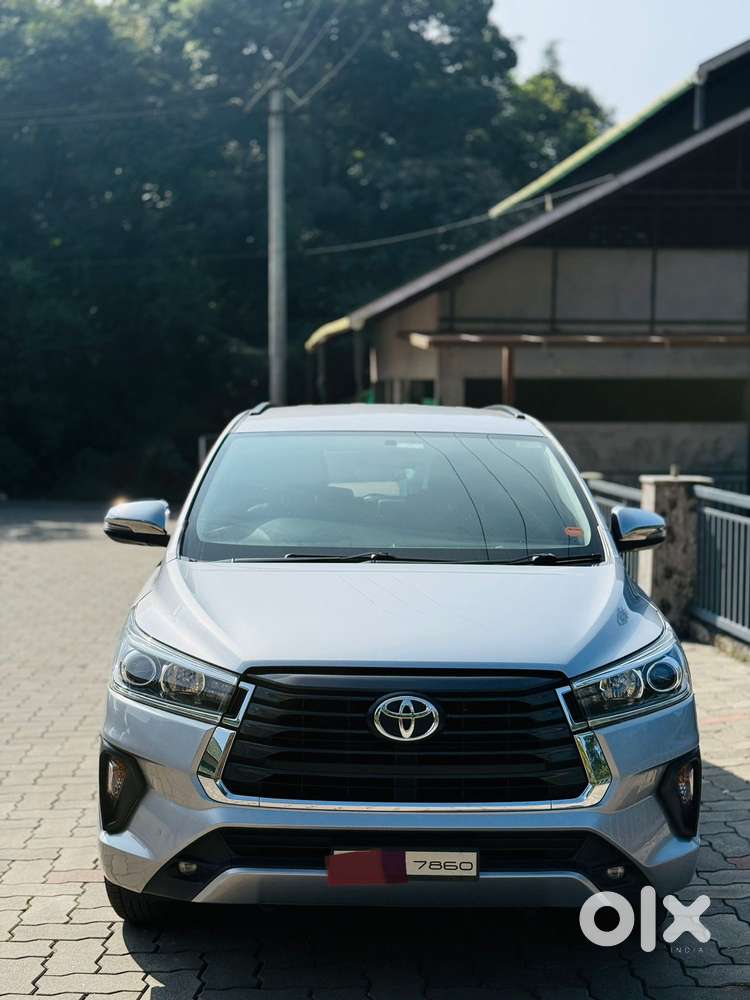 Toyota Innova Crysta 2.4 V 7 STR, 2022, Diesel