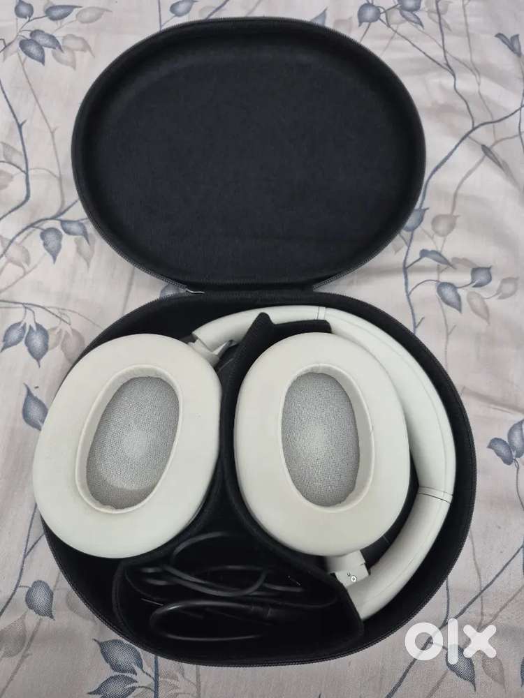 Sony Ult wear headphones only 1 week old