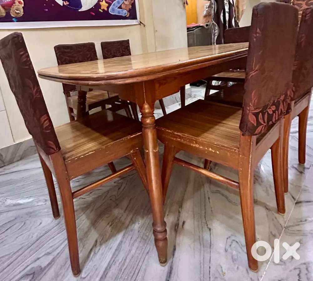 Dinning table with six chair