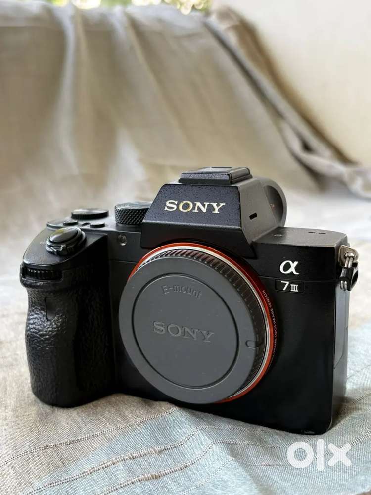 Sony 7M3 body
24/105 
85
35
20
2 battery and Charger