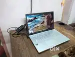Asus Ryzen 5 full HD laptop-8gb/256 hdd/fingerprint/windows11