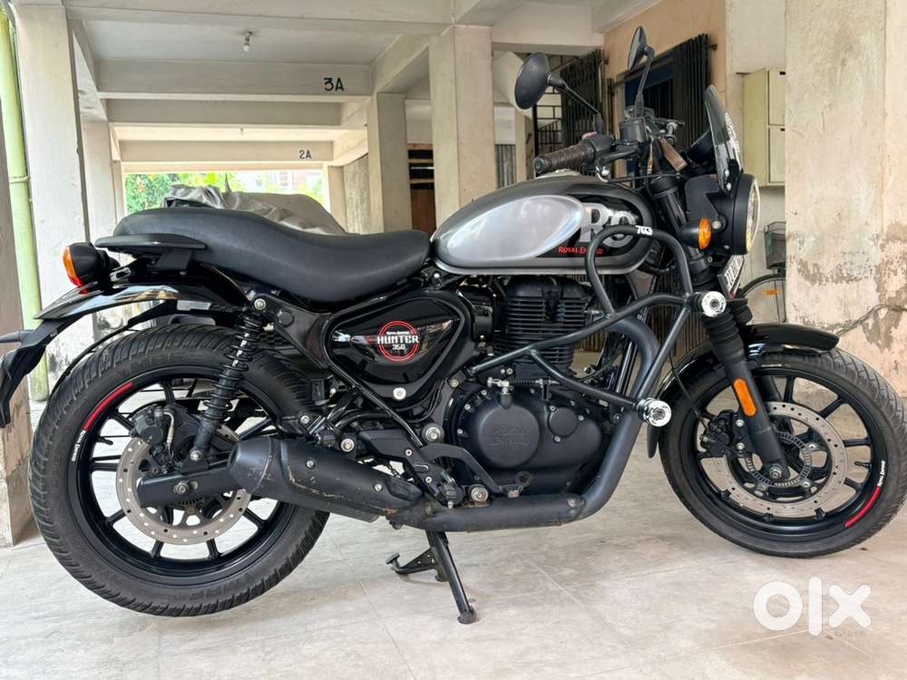 RE Hunter 350 Dapper Grey