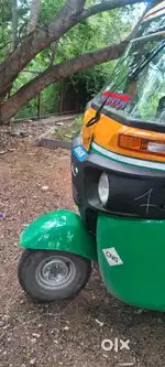 Auto CNG 2025 10000KMs Driven