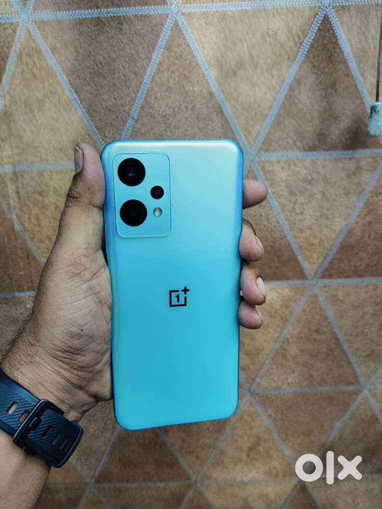 One Plus Nord Ce2 Lite