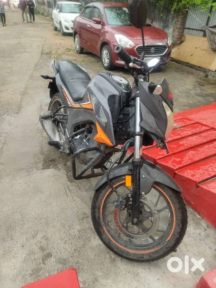 Honda Hornet 160R  2017 Model  40K KM   45+ Mileage