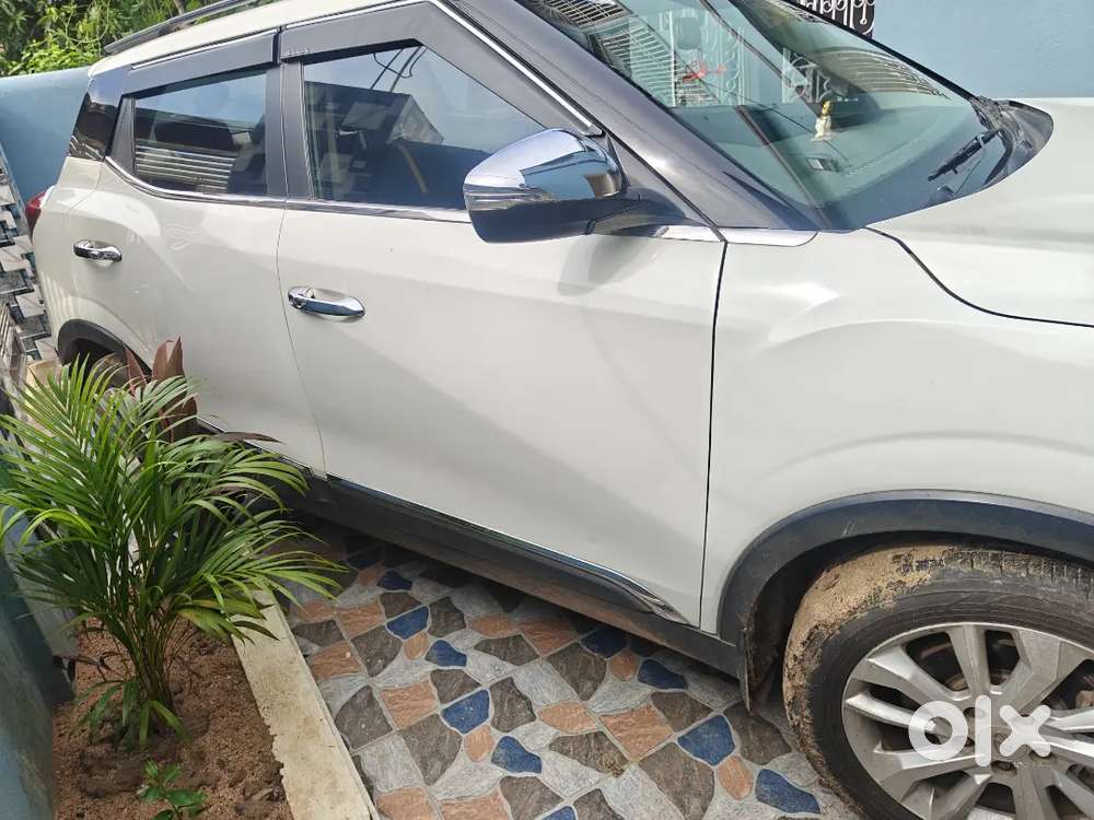 Mahindra XUV300 2021