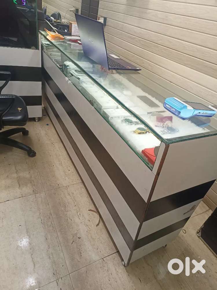 Shop counter 7 feet