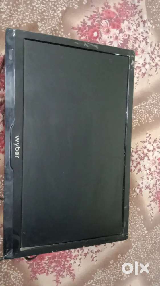 WYBOR W 19 HD LED TV WITH REMOTE