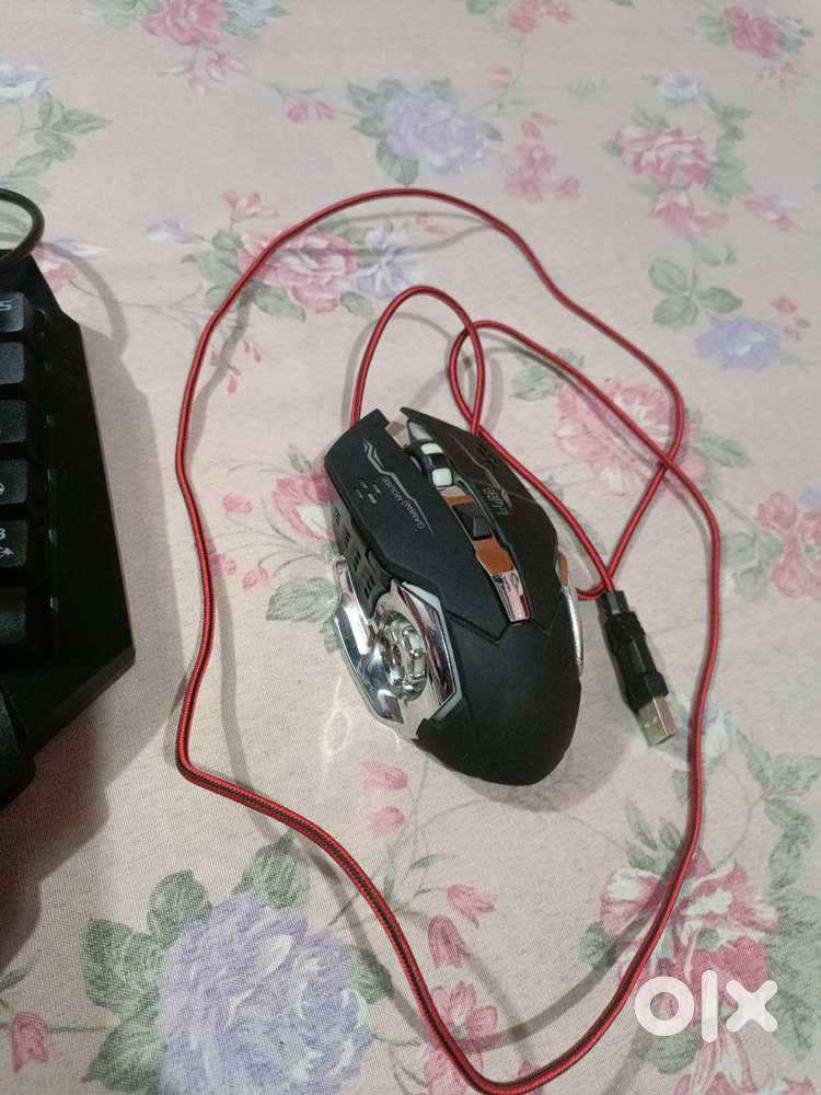 Half Hand Gaming Keyboard and Mouse Combo, 4 in 1 Mobile Game Combo