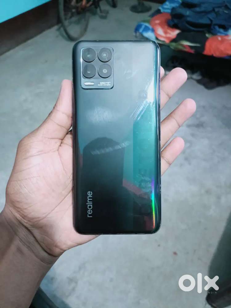 Realmi 8 Pro ,, Good condition ,,6/128 ram and 65 watt fast charging