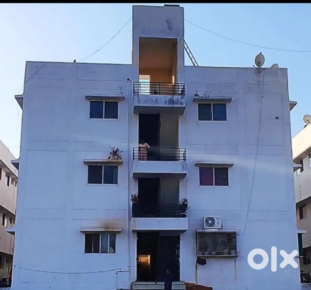 Flat sale karna hai urgent