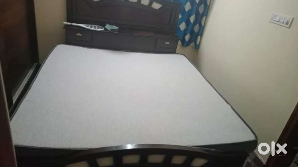 One day old mattress reason for sell i got wrong size matress