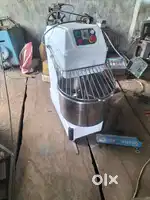 Aata mixer