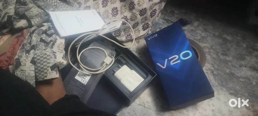 Vivo v20 8 128 display chengh Box and original charger