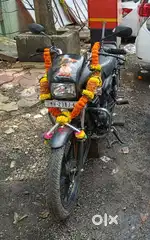गाडी मध्ये काही प्रोब्लेम नाही  डॉक्युमेंट क्लेर आहे कुटली फाईन नाही