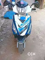 Hero Maestro(110cc) in blue colour