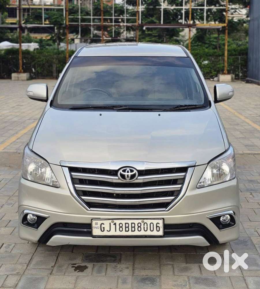 Toyota Innova 2.5 V 7 STR, 2013, Diesel