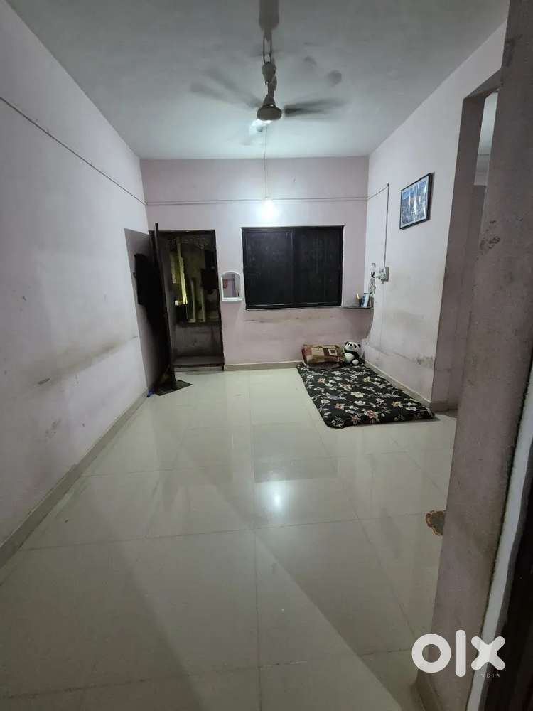 We need female flatmate for Hall