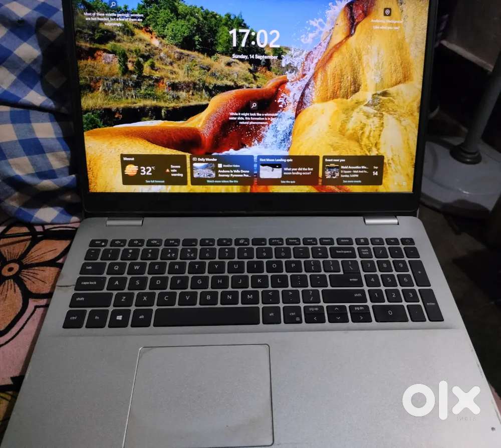 Dell Laptop Inspiron 3505