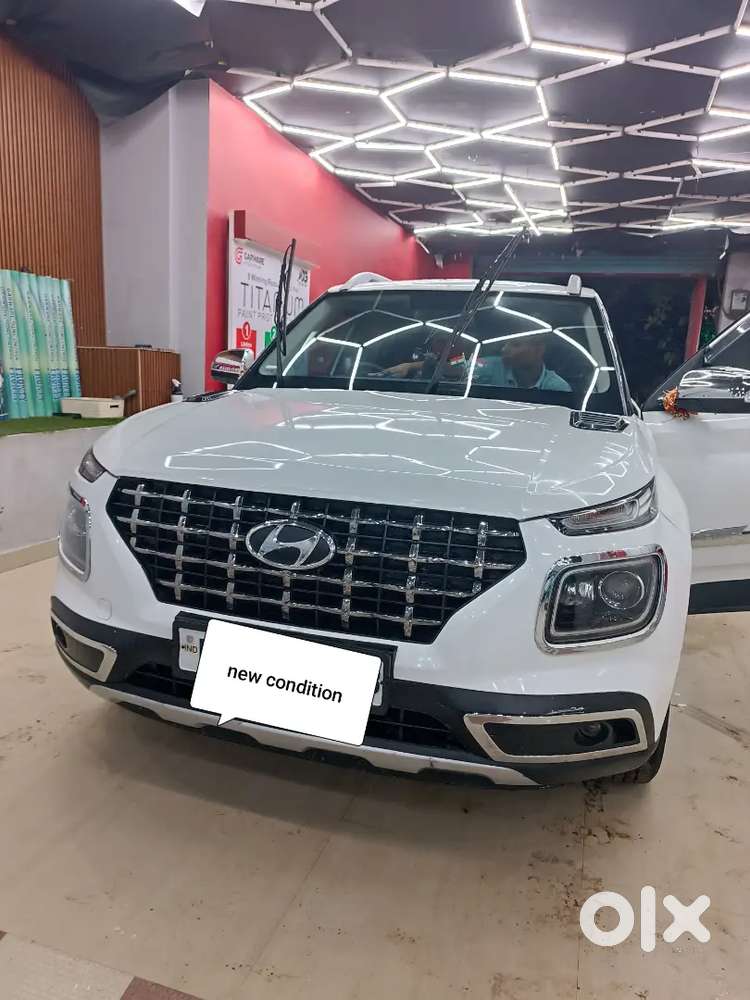 Hyundai Venue 2020 Petrol 57000 Km Driven