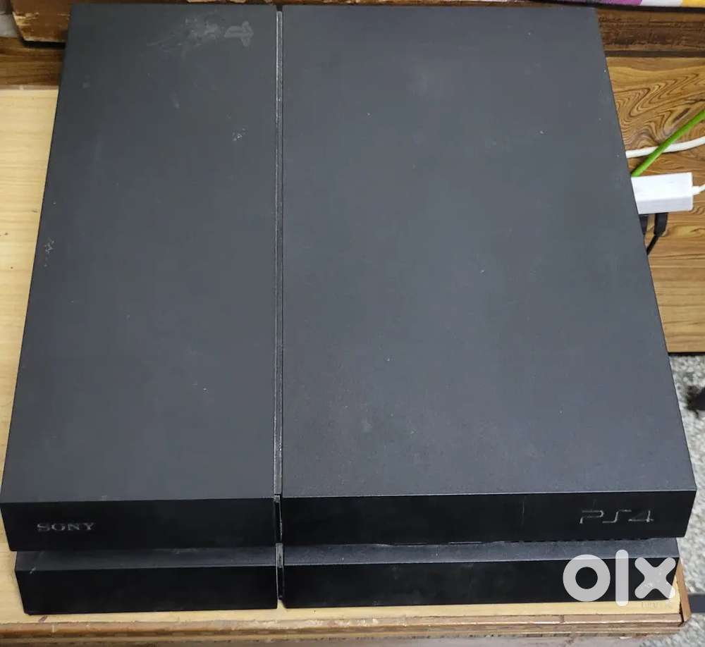 Sony Playstation 4 Fat 9 TB 140+ Games