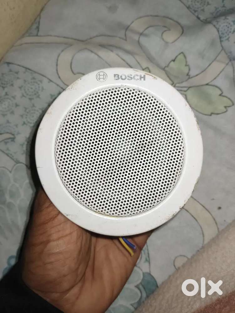 BOSCH SPEAKER IN GOOD CONDITION