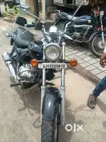 Bajaj avenger cc 220